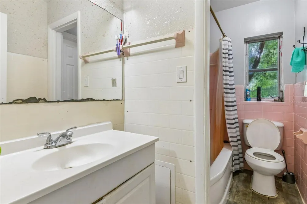 1267 FRANKLIN STREET Clearwater, FL 33756