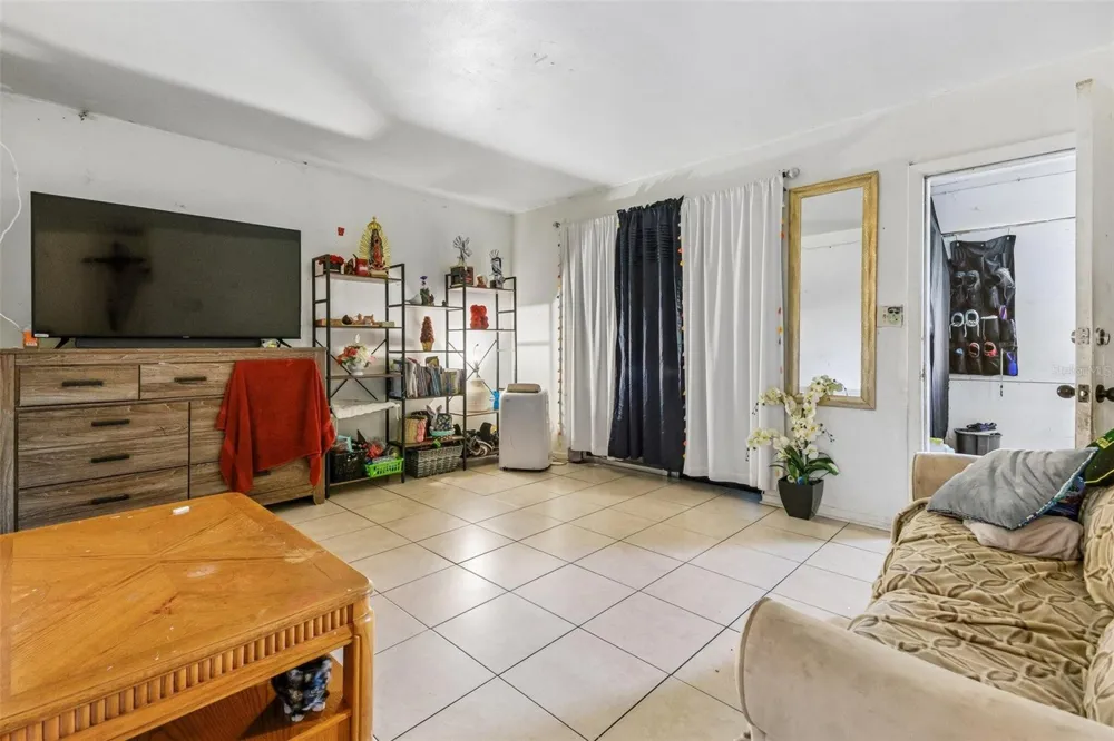 1267 FRANKLIN STREET Clearwater, FL 33756