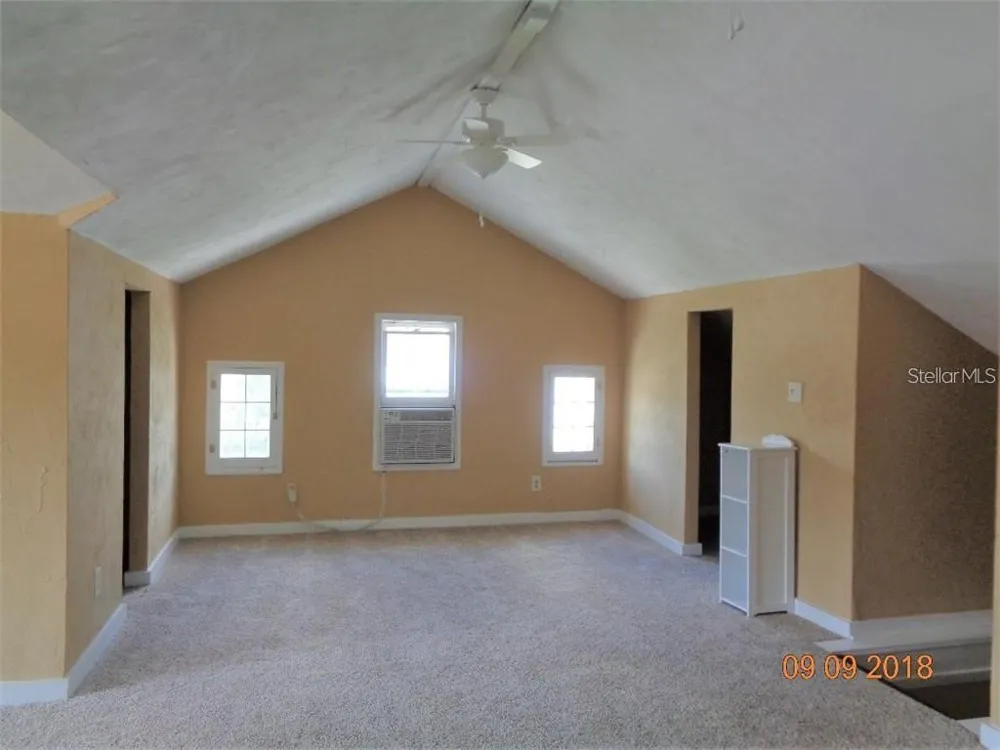1411 E NEW YORK AVENUE Deland, FL 32724