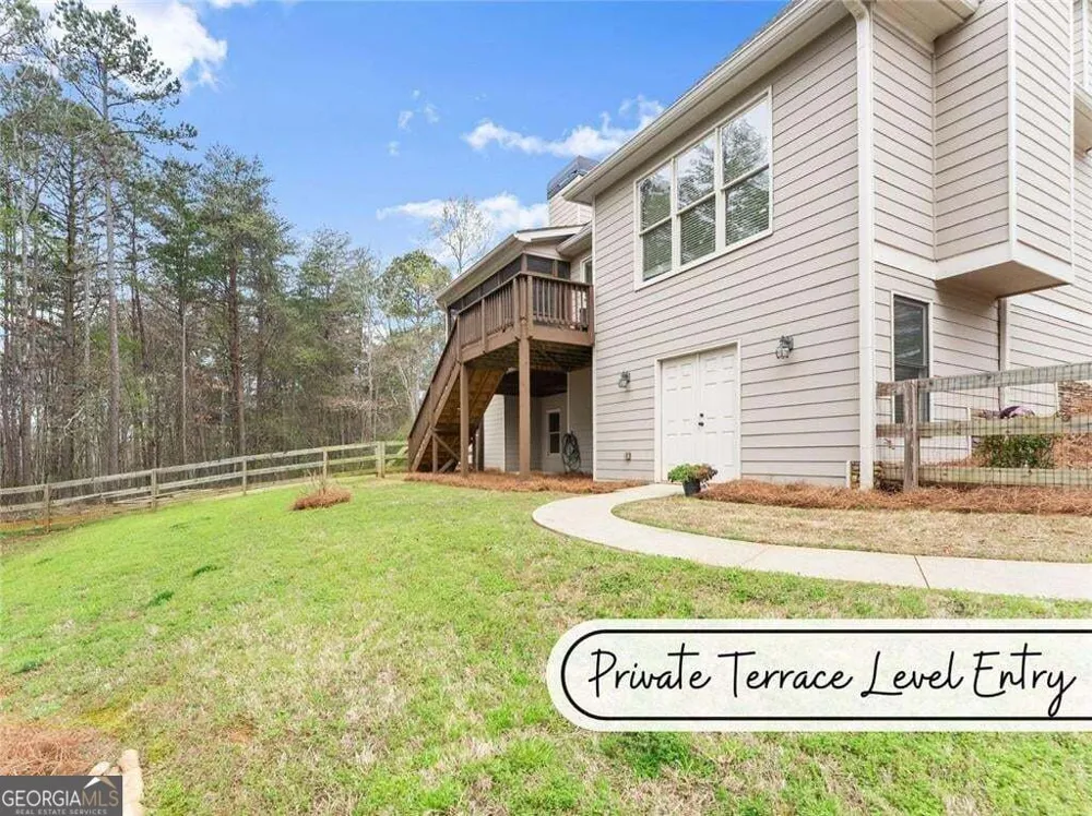 267 Chestnut Oak LN Dawsonville, GA 30534