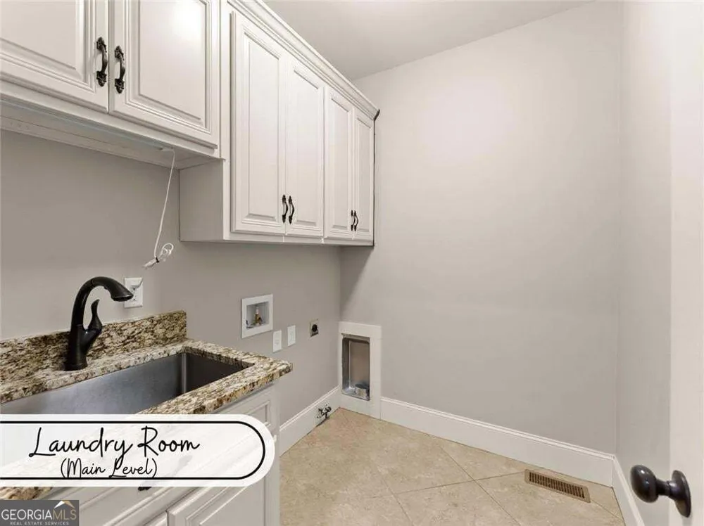 267 Chestnut Oak LN Dawsonville, GA 30534