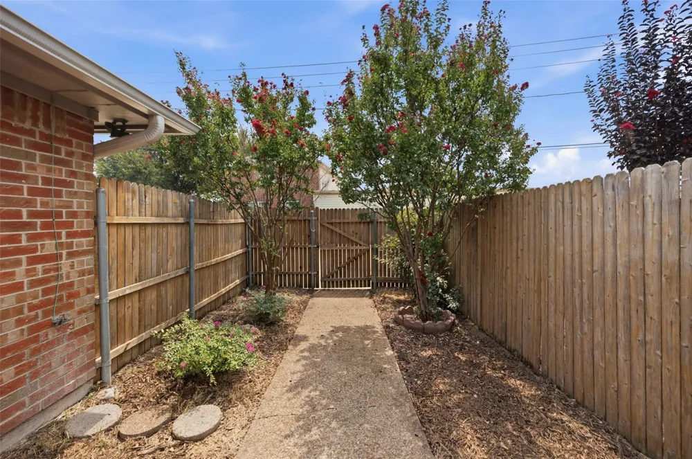 5845 Westhaven Drive #B Fort Worth, TX 76132