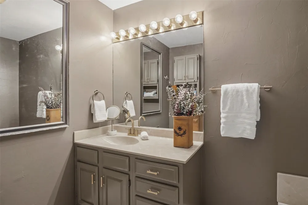 5845 Westhaven Drive #B Fort Worth, TX 76132