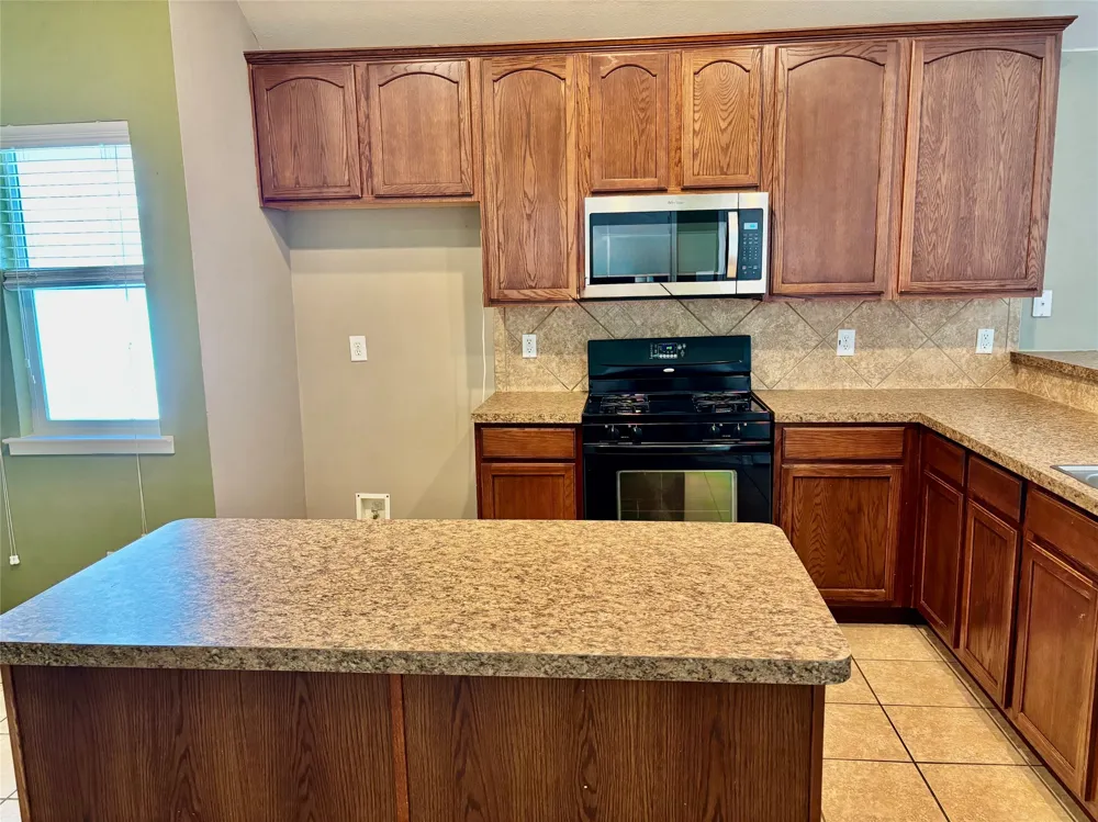 1512 Continental Congress Parkway Savannah, TX 76227