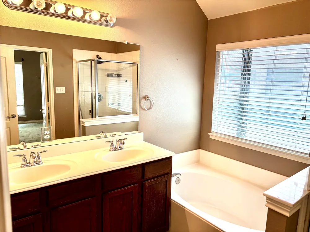 1512 Continental Congress Parkway Savannah, TX 76227