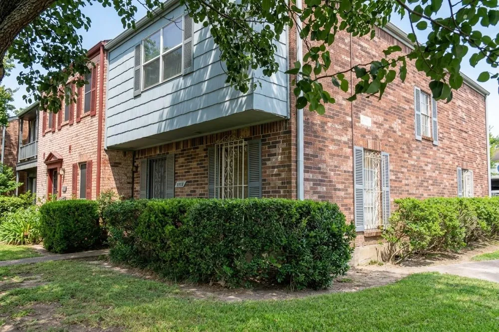 7919 Grove Ridge Drive Houston, TX 77061