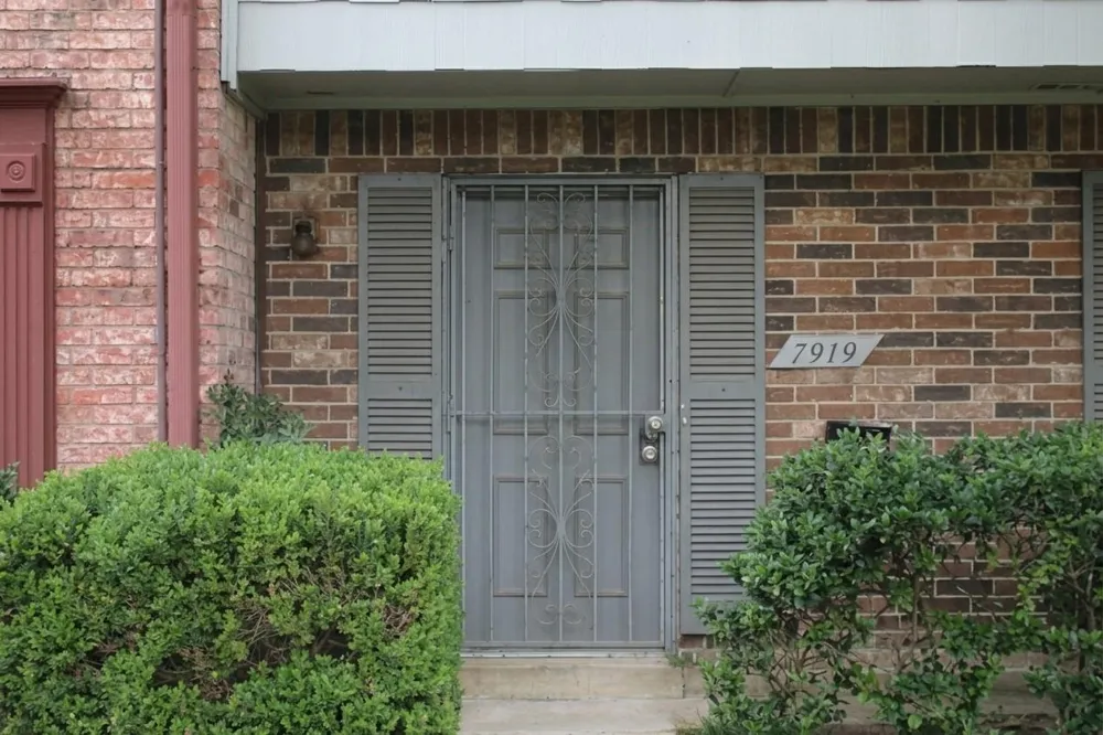 7919 Grove Ridge Drive Houston, TX 77061