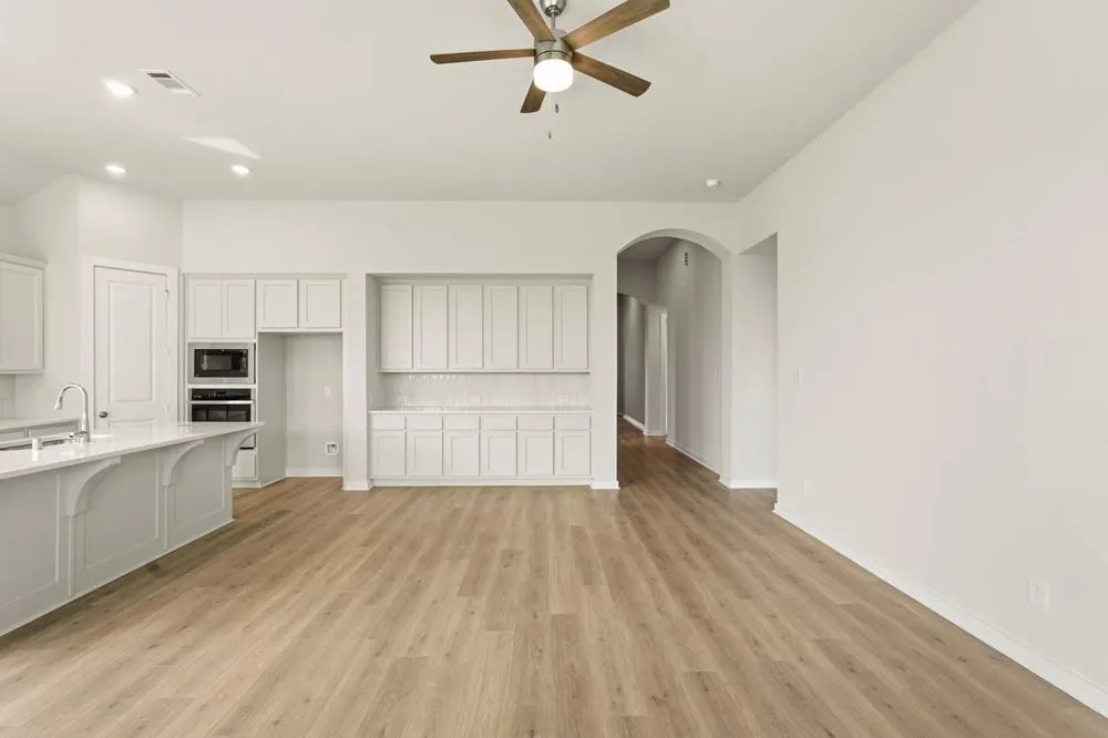 12227 Hudson Drive Mont Belvieu, TX 77523