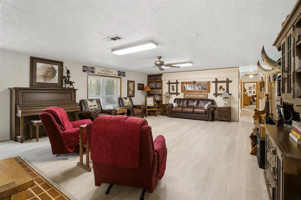 1209 Fm 220 Alto, TX 75925