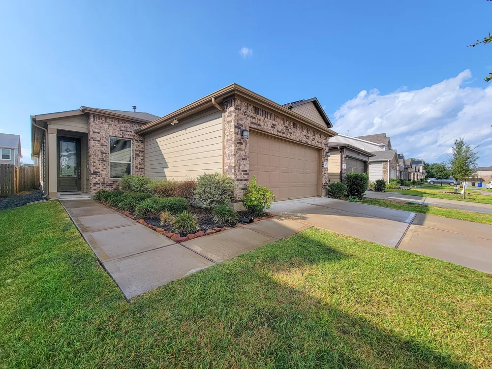 17311 Rock Willow Lane Tomball, TX 77377