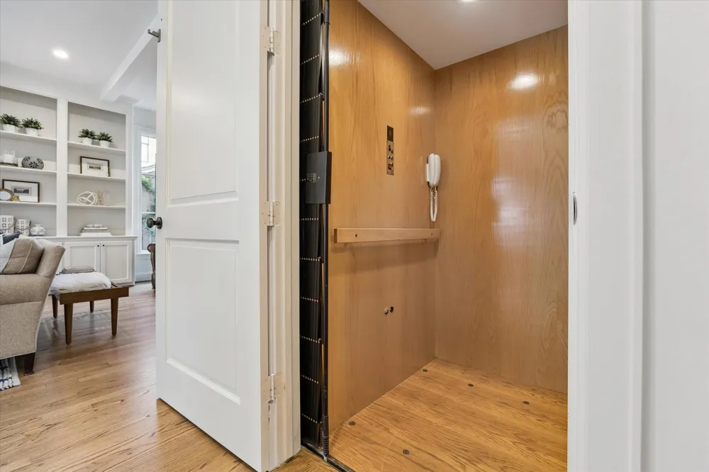 2030 Quenby Street Houston, TX 77005