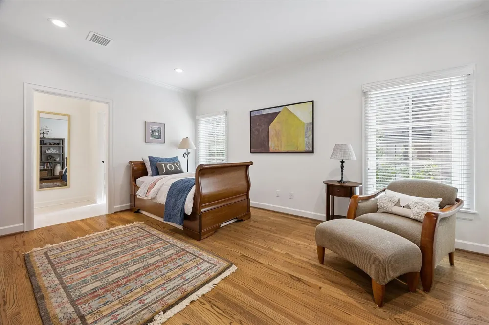 2030 Quenby Street Houston, TX 77005