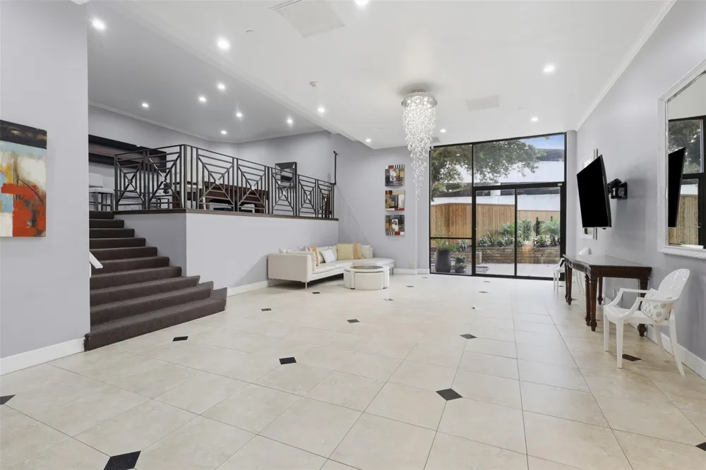 3350 Mccue Road #1602 Houston, TX 77056