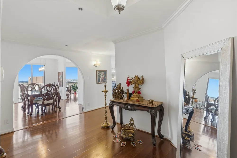 3350 Mccue Road #1602 Houston, TX 77056