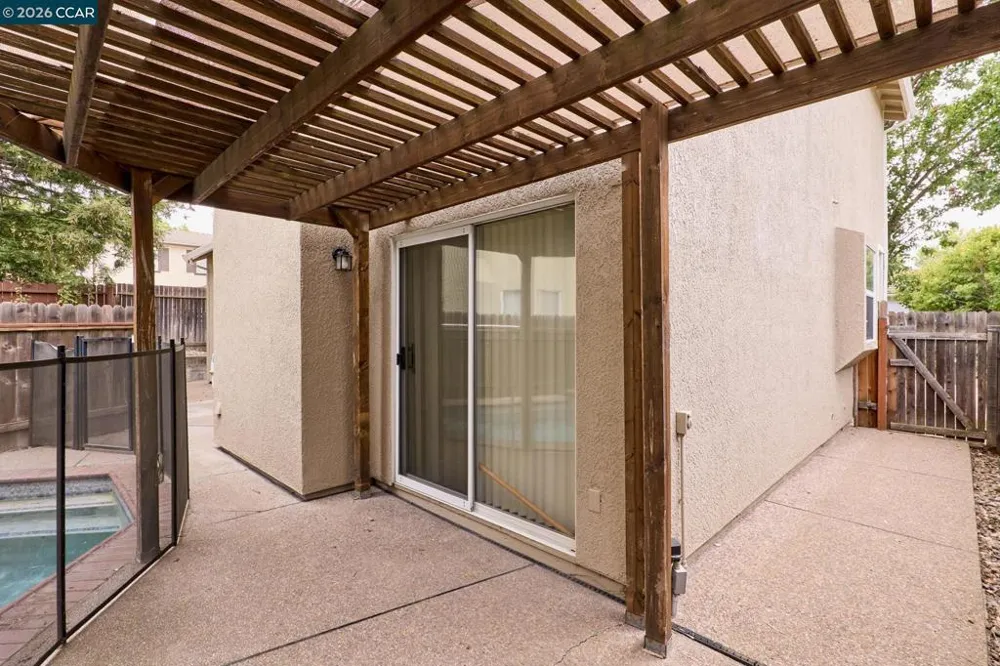 4233 Shandwick Dr Antelope, CA 95843