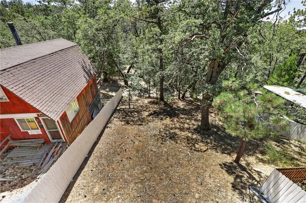33007 Lone Pine Running Springs, CA 92382