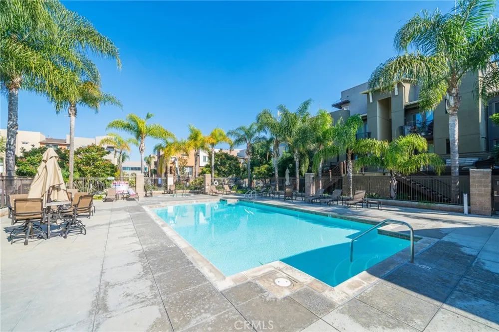 5402 W 149th #16 Hawthorne, CA 90250