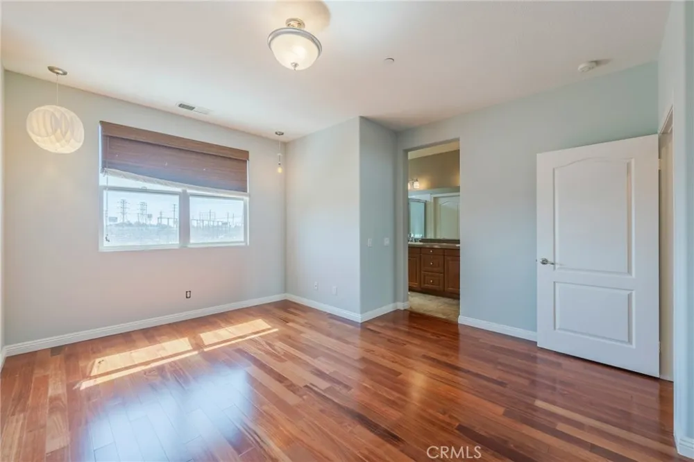 5402 W 149th #16 Hawthorne, CA 90250