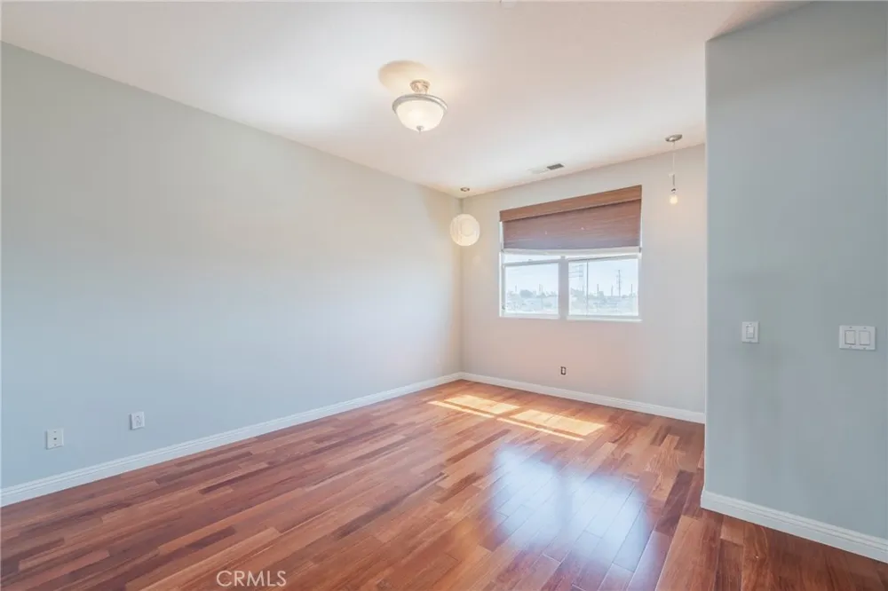 5402 W 149th #16 Hawthorne, CA 90250