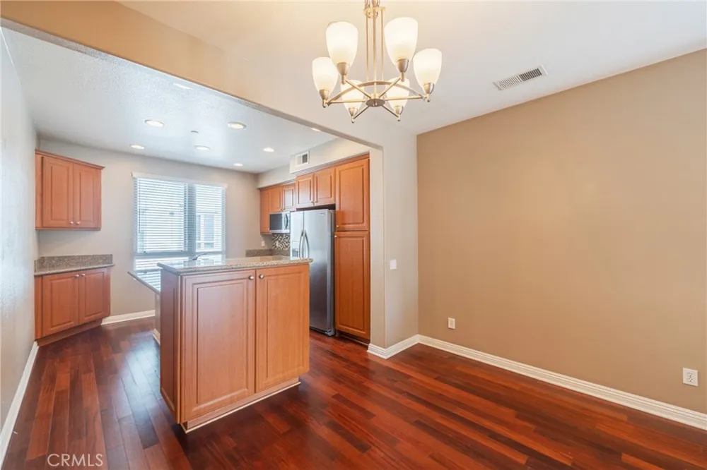 5402 W 149th #16 Hawthorne, CA 90250