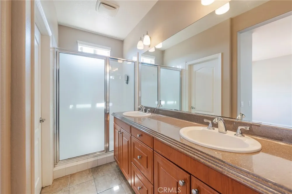 5402 W 149th #16 Hawthorne, CA 90250
