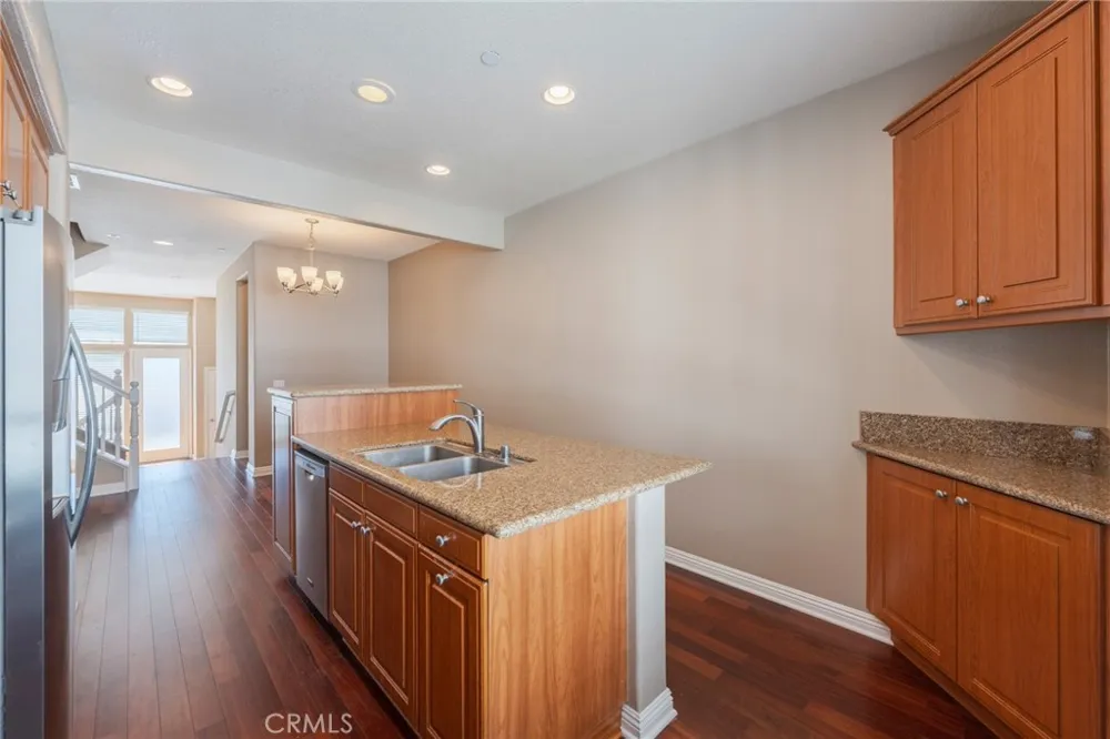 5402 W 149th #16 Hawthorne, CA 90250