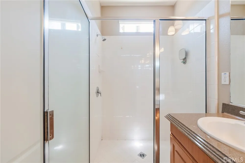 5402 W 149th #16 Hawthorne, CA 90250