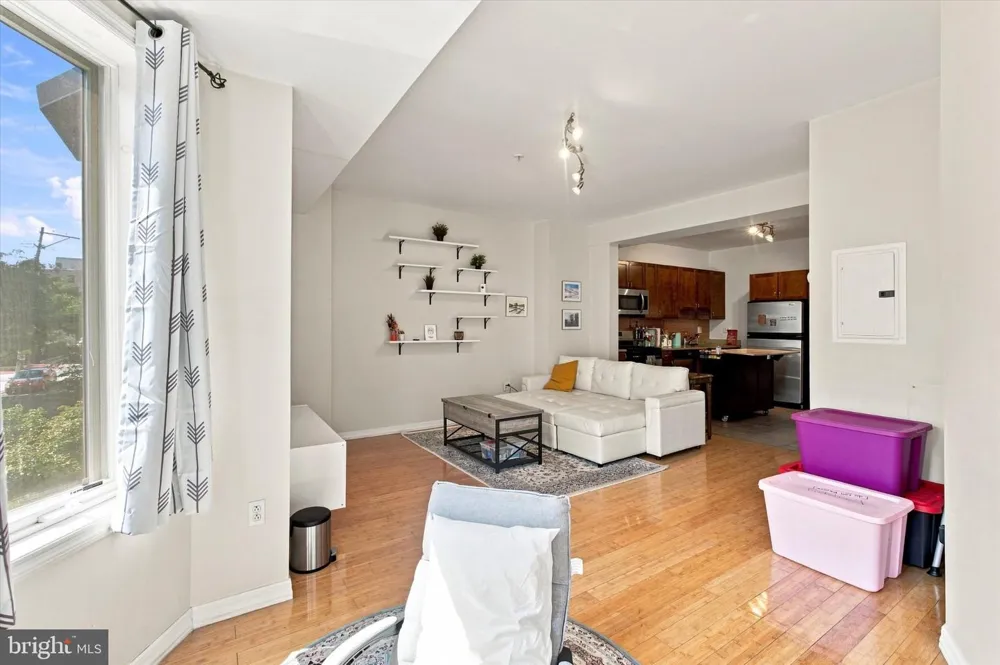 800 2ND STREET #4 Philadelphia, PA 19123
