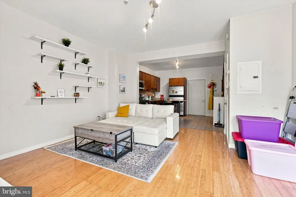 800 2ND STREET #4 Philadelphia, PA 19123