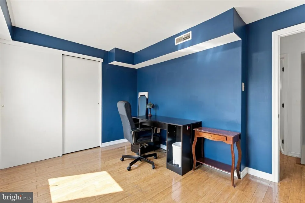 800 2ND STREET #4 Philadelphia, PA 19123