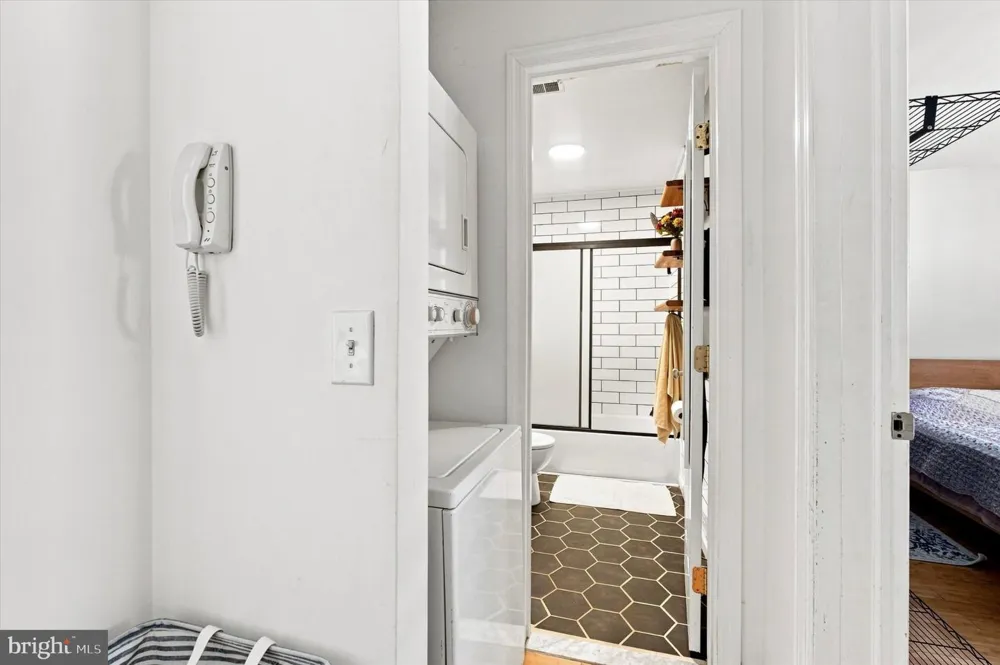 800 2ND STREET #4 Philadelphia, PA 19123