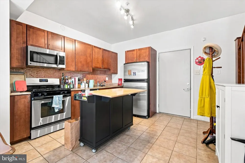 800 2ND STREET #4 Philadelphia, PA 19123