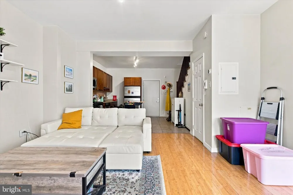 800 2ND STREET #4 Philadelphia, PA 19123