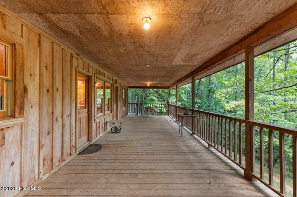 2930 Upper Bell Cr Road Hayesville, NC 28904
