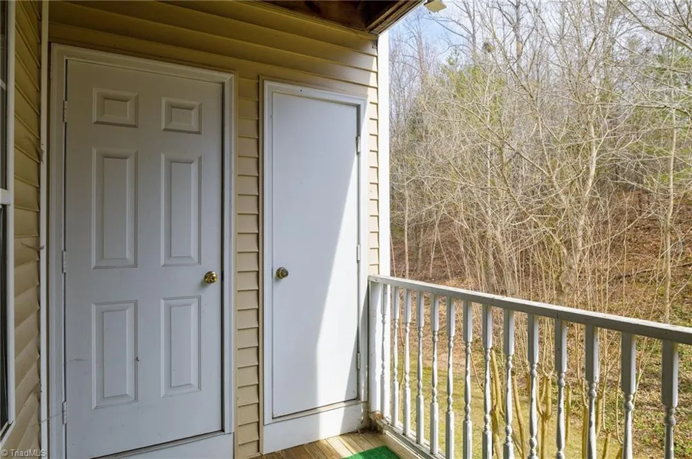 323 Ivy Glen Court Winston-Salem, NC 27127