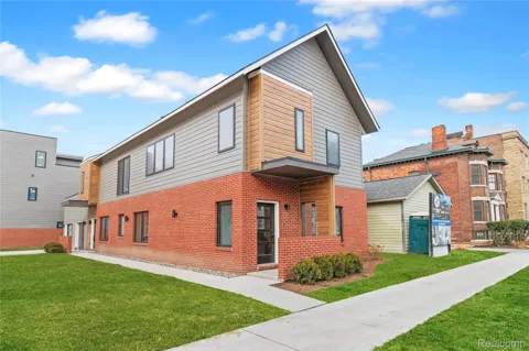1636 Merrick Street #8