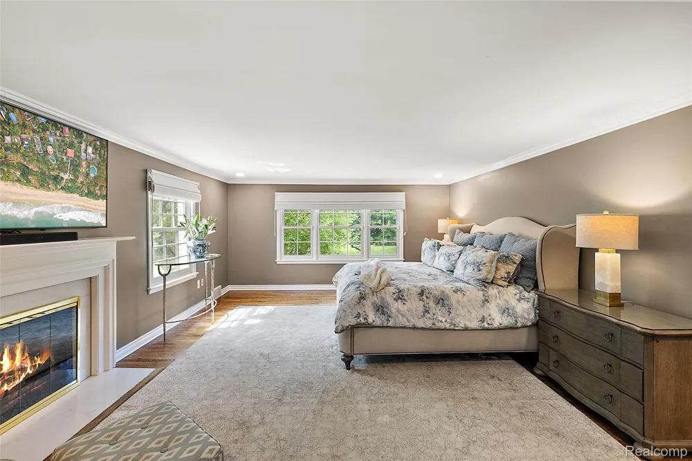 232 Guilford Road Bloomfield Hills City, MI 48304