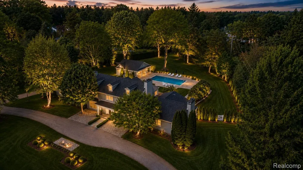 232 Guilford Road Bloomfield Hills City, MI 48304