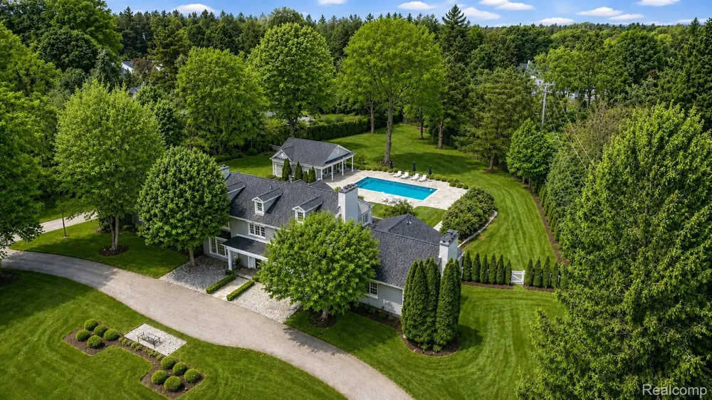 232 Guilford Road Bloomfield Hills City, MI 48304