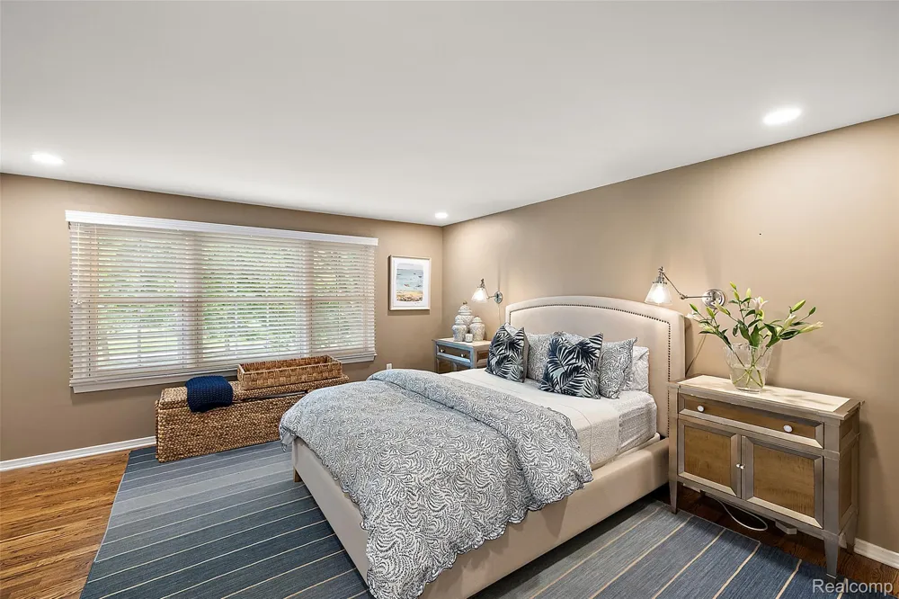 232 Guilford Road Bloomfield Hills City, MI 48304