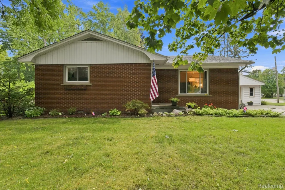 70484 Main Street Richmond City, MI 48062