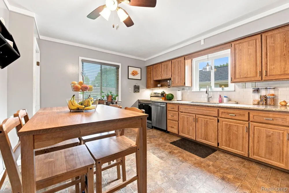 70484 Main Street Richmond City, MI 48062