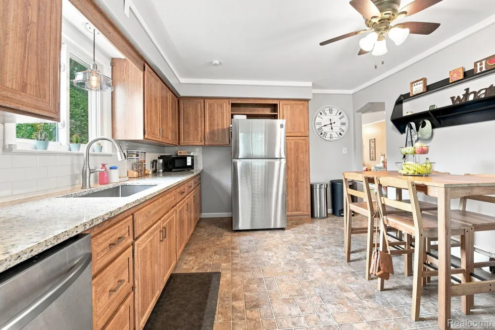 70484 Main Street Richmond City, MI 48062