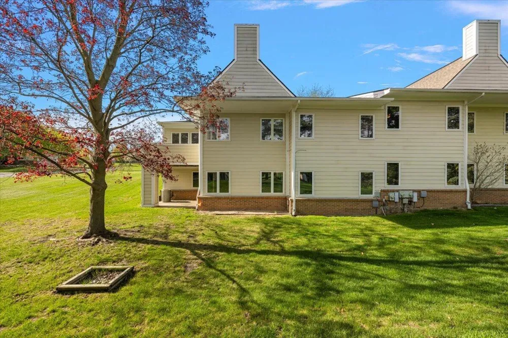 35052 Meadow Lane Farmington Hills City, MI 48335