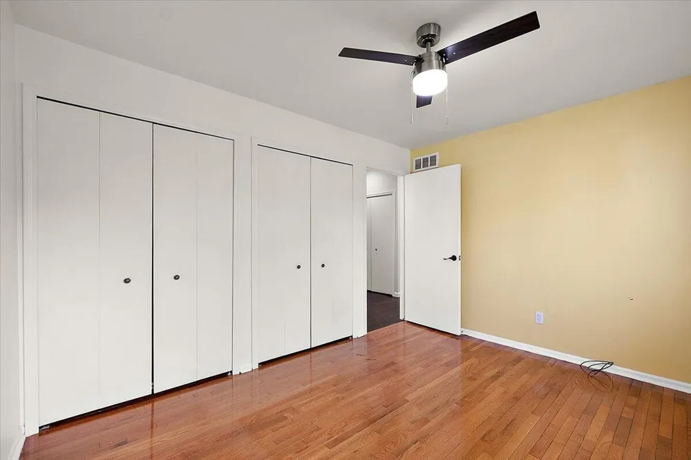 35052 Meadow Lane Farmington Hills City, MI 48335