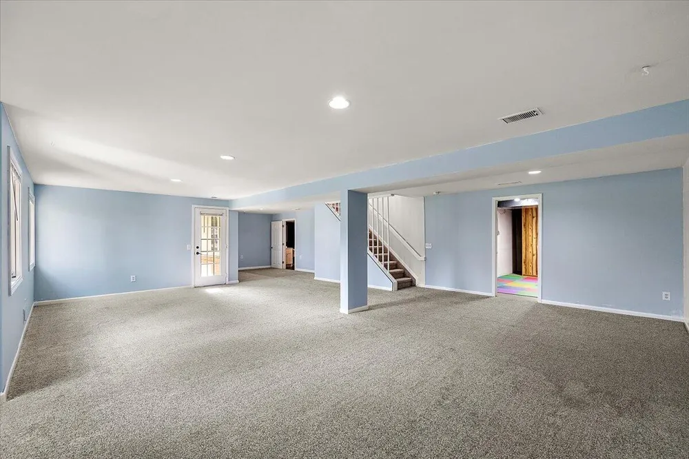 35052 Meadow Lane Farmington Hills City, MI 48335