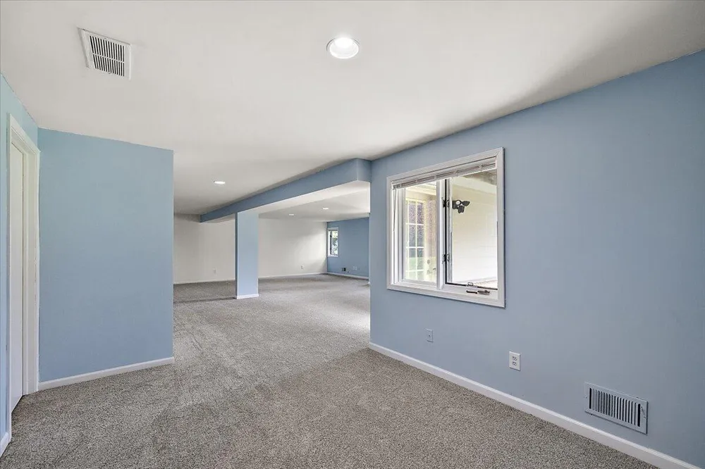 35052 Meadow Lane Farmington Hills City, MI 48335