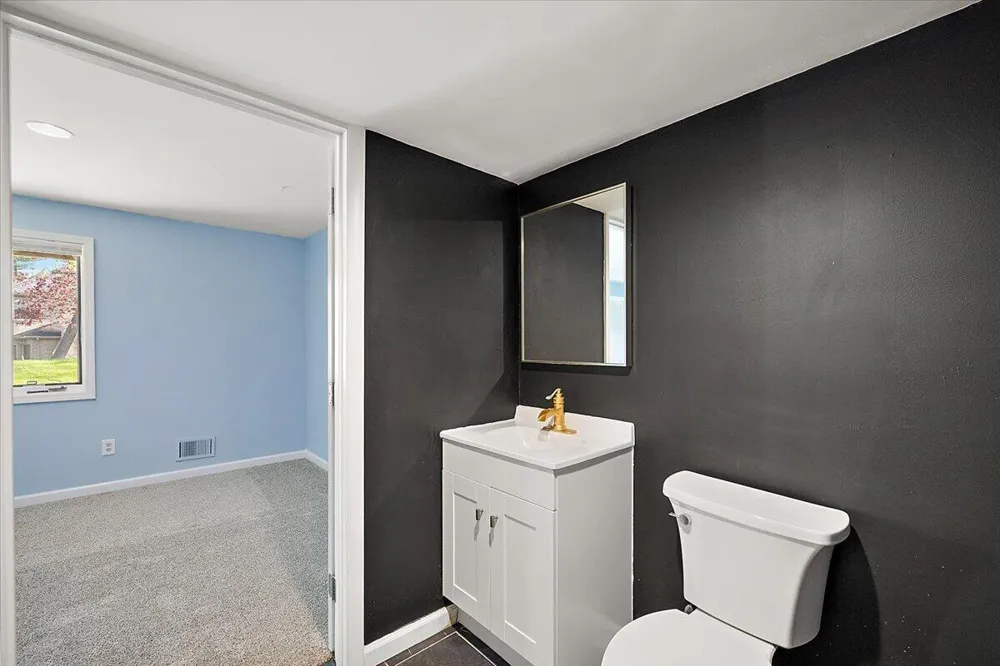 35052 Meadow Lane Farmington Hills City, MI 48335