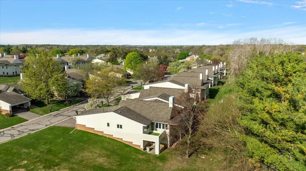 35052 Meadow Lane Farmington Hills City, MI 48335