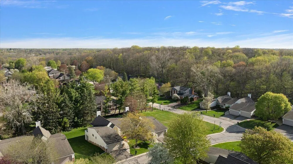 35052 Meadow Lane Farmington Hills City, MI 48335